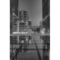Medienhafen Spiegelungen S-W
