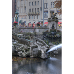 Tritonenbrunnen an der...